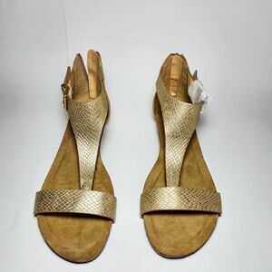 Reaction Kenneth Cole NWOT Great Gal Ankle Strap Sandal Women's 7.5